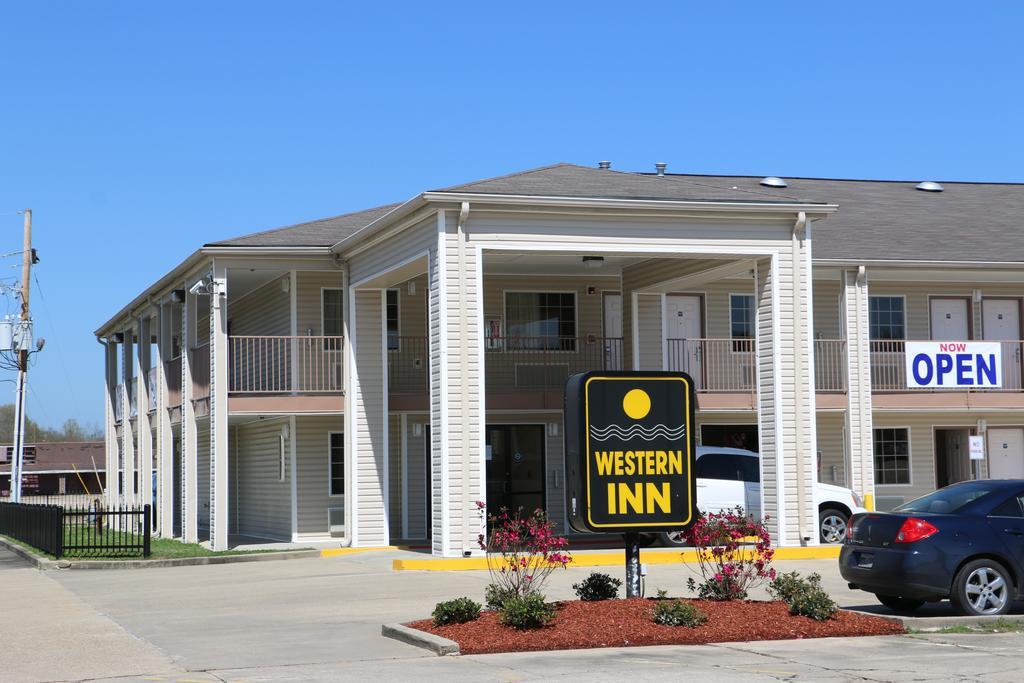 Western Inn Baker Exteriör bild